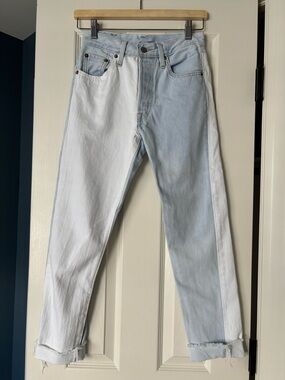 UNIQUE Two-Tone 501 Levi’s